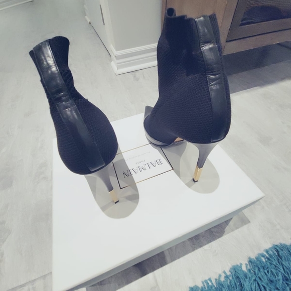 Shoe - Picture 2 of 3